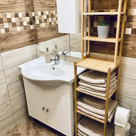 Mimi アパート Zamárdi